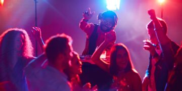 The Rise of Live Entertainment Experiences You Can Enjoy Anywhere